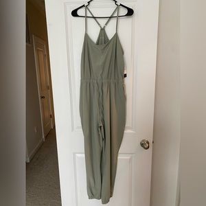 BRAND NEW NEVER WORN Abercrombie Jumpsuit